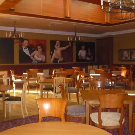 Hotel Killarney Otel