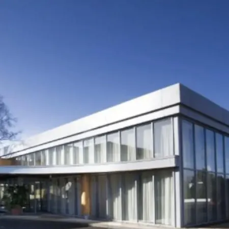 فندق Hotel Killarney كيلارني