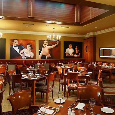 Hotel Killarney فندق 4*